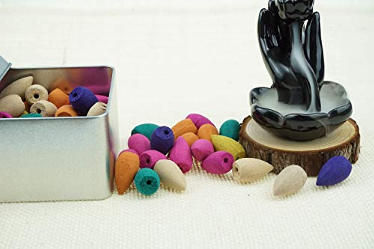 YINECO - Conos de incienso (70 unidades, 7 aromas naturales mezclados, aroma a fondo de incienso, flujo de agua, cono de incienso (embalado en caja)