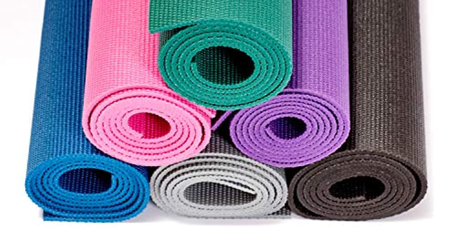 Gaiam Essentials - Tapete de yoga con correa para transporte (72.0 pulgadas de largo x 24.0 pulgadas de ancho x 1/4 de pulgada de grosor).