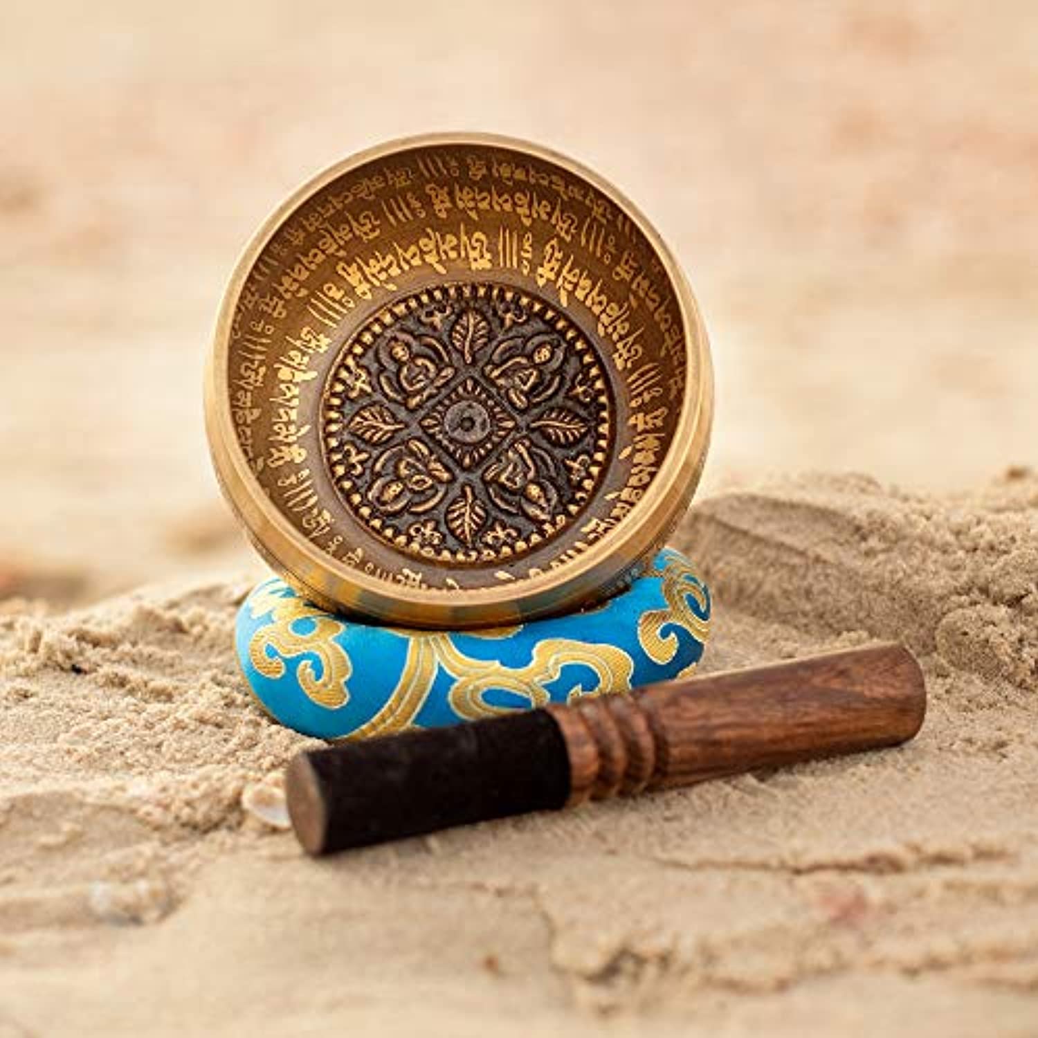Dhyana House - Juego de cuencos tibetanos con Striker, cojín para meditación, atención plena, curación, yoga, chakra, relajación y música hecha a mano en Nepal, 4 mini diseño de buda