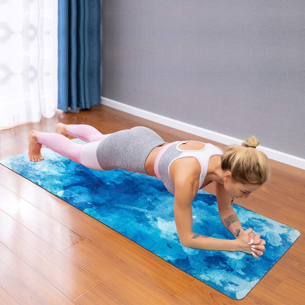 Esterilla de yoga SNAKUGA, esterilla de ante antideslizante con bolsa de transporte, esterilla de fitness multiusos con superficie antidesgarro de alta densidad para mujeres, ideal para entrenamiento de pilates (72